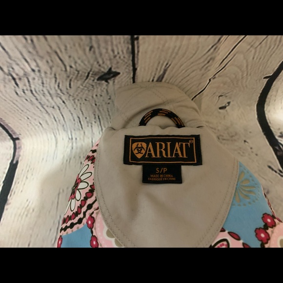 SOLD!✅ ARIAT Women’s Quilted Beige Zip Up Jacket Size Small - Picture 8 of 12